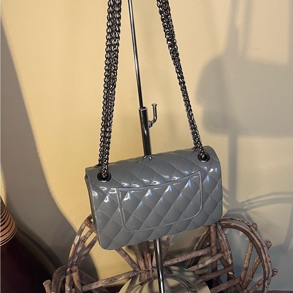 Macy's Gray Quilt Look PVC Shoulder Crossbody Bag - Picture 6 of 9